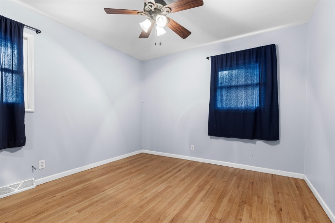 11807 Ventura, MACHESNEY PARK, Illinois 61115, 3 Bedrooms Bedrooms, ,1 BathroomBathrooms,House,For Sale,Ventura,202505921