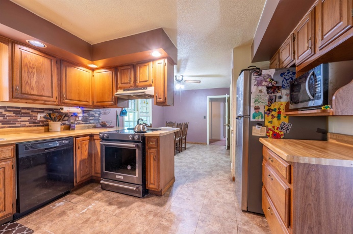 310 Fletcher, MOUNT MORRIS, Illinois 61054, 4 Bedrooms Bedrooms, ,2 BathroomsBathrooms,House,For Sale,Fletcher,202504066