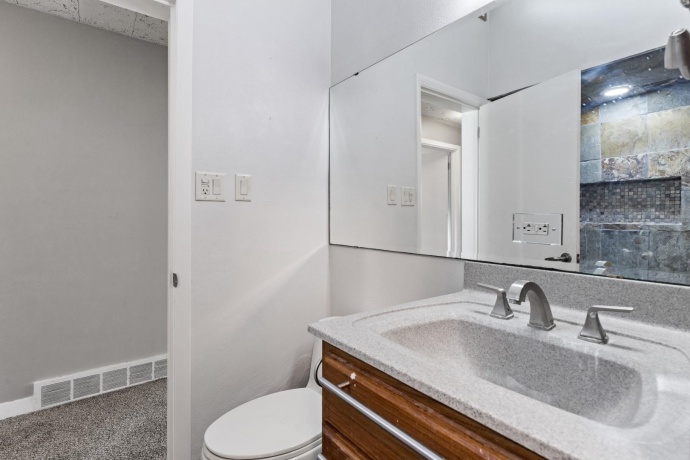 1104 Winthrop, ROCKFORD, Illinois 61107, 3 Bedrooms Bedrooms, ,2 BathroomsBathrooms,House,For Sale,Winthrop,202505294