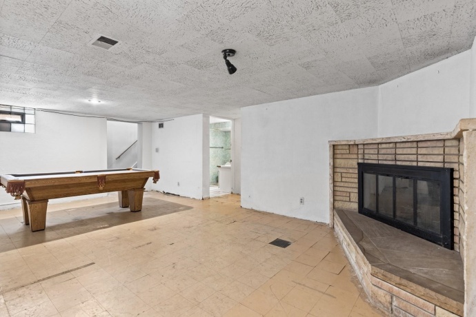 1104 Winthrop, ROCKFORD, Illinois 61107, 3 Bedrooms Bedrooms, ,2 BathroomsBathrooms,House,For Sale,Winthrop,202505294