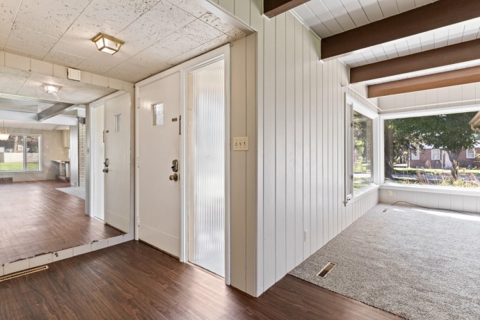 1104 Winthrop, ROCKFORD, Illinois 61107, 3 Bedrooms Bedrooms, ,2 BathroomsBathrooms,House,For Sale,Winthrop,202505294