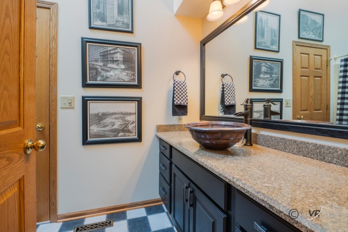 4726 Longhollow, GALENA, Illinois 61036, 4 Bedrooms Bedrooms, ,4 BathroomsBathrooms,House,For Sale,Longhollow,202505942