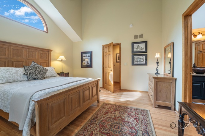 4726 Longhollow, GALENA, Illinois 61036, 4 Bedrooms Bedrooms, ,4 BathroomsBathrooms,House,For Sale,Longhollow,202505942