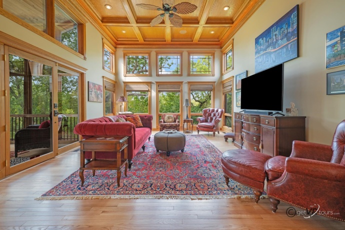 4726 Longhollow, GALENA, Illinois 61036, 4 Bedrooms Bedrooms, ,4 BathroomsBathrooms,House,For Sale,Longhollow,202505942