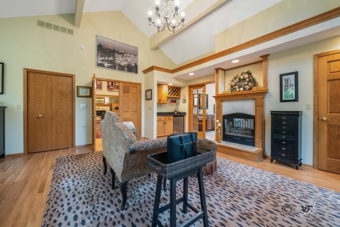 4726 Longhollow, GALENA, Illinois 61036, 4 Bedrooms Bedrooms, ,4 BathroomsBathrooms,House,For Sale,Longhollow,202505942