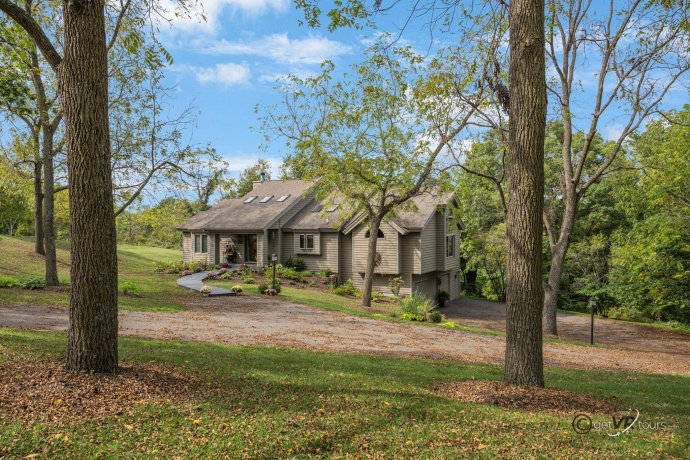 4726 Longhollow, GALENA, Illinois 61036, 4 Bedrooms Bedrooms, ,4 BathroomsBathrooms,House,For Sale,Longhollow,202505942