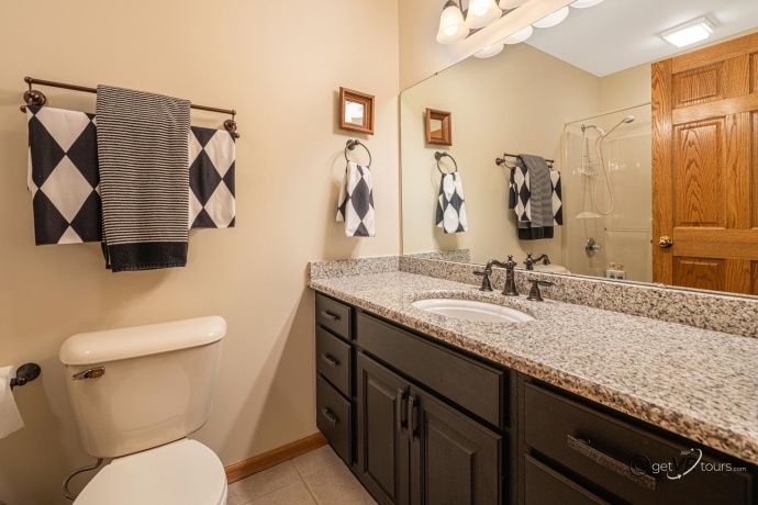 4726 Longhollow, GALENA, Illinois 61036, 4 Bedrooms Bedrooms, ,4 BathroomsBathrooms,House,For Sale,Longhollow,202505942