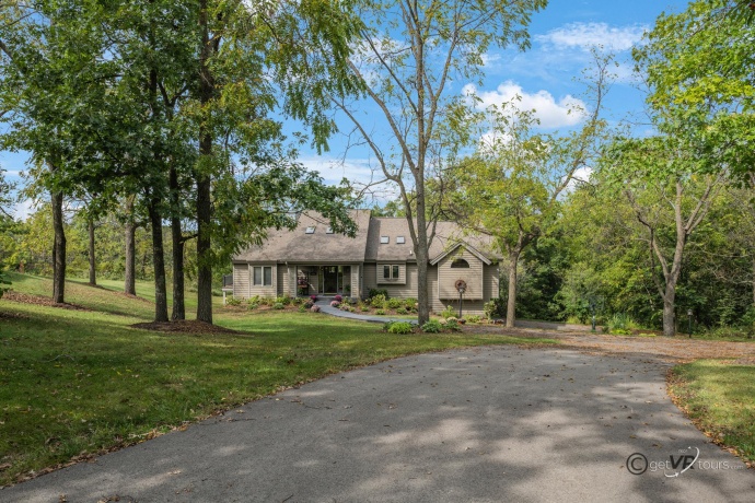 4726 Longhollow, GALENA, Illinois 61036, 4 Bedrooms Bedrooms, ,4 BathroomsBathrooms,House,For Sale,Longhollow,202505942