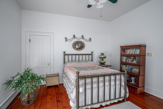 704 River, SABULA, Iowa 52070, 4 Bedrooms Bedrooms, ,3 BathroomsBathrooms,House,For Sale,River,202505950