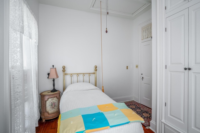 704 River, SABULA, Iowa 52070, 4 Bedrooms Bedrooms, ,3 BathroomsBathrooms,House,For Sale,River,202505950