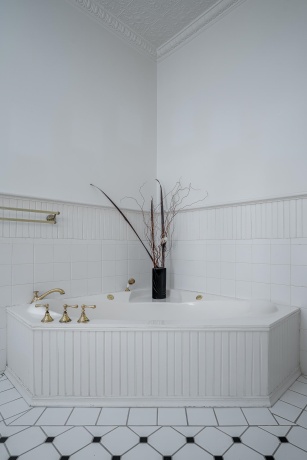 704 River, SABULA, Iowa 52070, 4 Bedrooms Bedrooms, ,3 BathroomsBathrooms,House,For Sale,River,202505950