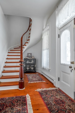 704 River, SABULA, Iowa 52070, 4 Bedrooms Bedrooms, ,3 BathroomsBathrooms,House,For Sale,River,202505950