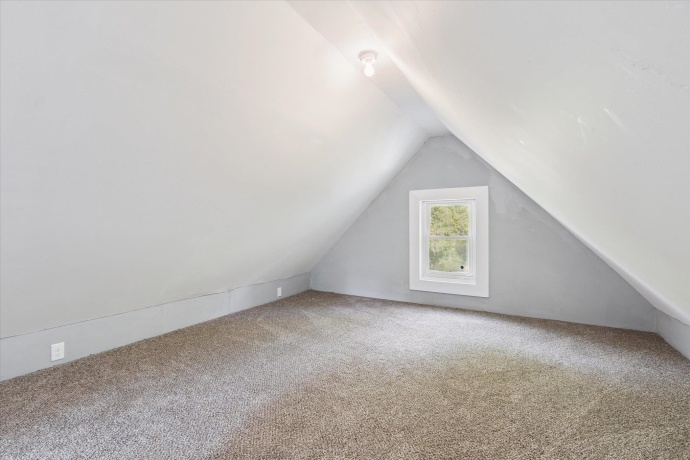 918 3rd, ROCKFORD, Illinois 61104, 3 Bedrooms Bedrooms, ,1 BathroomBathrooms,House,For Sale,3rd,202505954