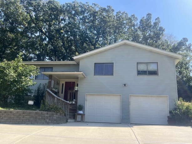 719 Greenfield, FREEPORT, Illinois 61032, 3 Bedrooms Bedrooms, ,3 BathroomsBathrooms,House,For Sale,Greenfield,202505970