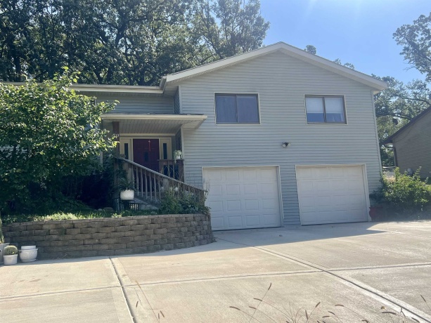 719 Greenfield, FREEPORT, Illinois 61032, 3 Bedrooms Bedrooms, ,3 BathroomsBathrooms,House,For Sale,Greenfield,202505970