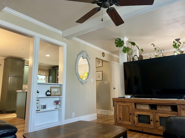 719 Greenfield, FREEPORT, Illinois 61032, 3 Bedrooms Bedrooms, ,3 BathroomsBathrooms,House,For Sale,Greenfield,202505970