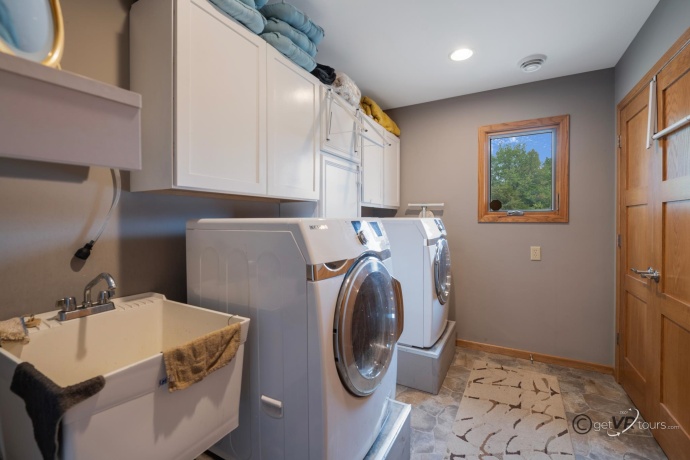 1 Belden School, GALENA, Illinois 61036, 3 Bedrooms Bedrooms, ,2 BathroomsBathrooms,House,For Sale,Belden School,202505977