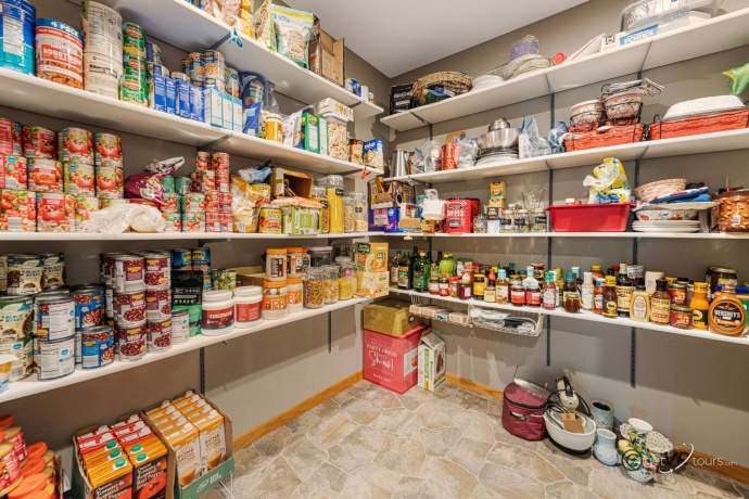 1 Belden School, GALENA, Illinois 61036, 3 Bedrooms Bedrooms, ,2 BathroomsBathrooms,House,For Sale,Belden School,202505977