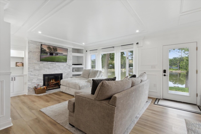 8239 Beach, ROCKFORD, Illinois 61103, 3 Bedrooms Bedrooms, ,2 BathroomsBathrooms,House,For Sale,Beach,202505980