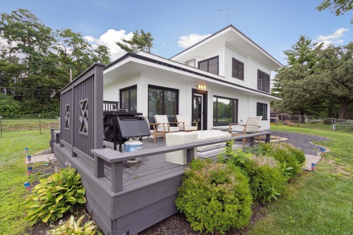 8239 Beach, ROCKFORD, Illinois 61103, 3 Bedrooms Bedrooms, ,2 BathroomsBathrooms,House,For Sale,Beach,202505980