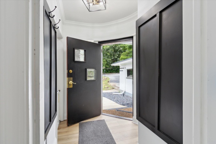 8239 Beach, ROCKFORD, Illinois 61103, 3 Bedrooms Bedrooms, ,2 BathroomsBathrooms,House,For Sale,Beach,202505980