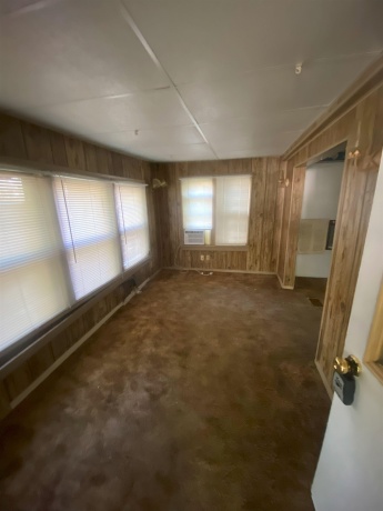 212 6th, DIXON, Illinois 61021, 1 Bedroom Bedrooms, ,1 BathroomBathrooms,House,For Sale,6th,202505982