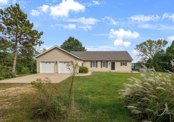 9109 Hanover Hill Road, HANOVER, Illinois 61041, 4 Bedrooms Bedrooms, ,3 BathroomsBathrooms,House,For Sale,Hanover Hill Road,202505986