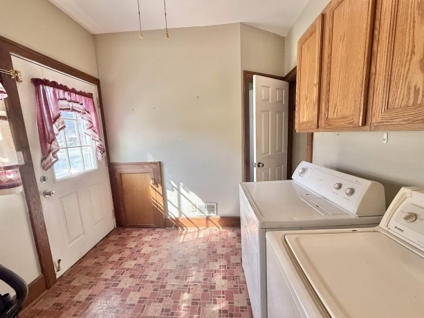 126 Roosevelt, STILLMAN VALLEY, Illinois 61084, 3 Bedrooms Bedrooms, ,2 BathroomsBathrooms,House,For Sale,Roosevelt,202505987