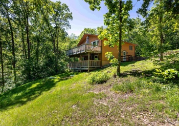 3 Briarwood, GALENA, Illinois 61036, 2 Bedrooms Bedrooms, ,1 BathroomBathrooms,House,For Sale,Briarwood,202505995
