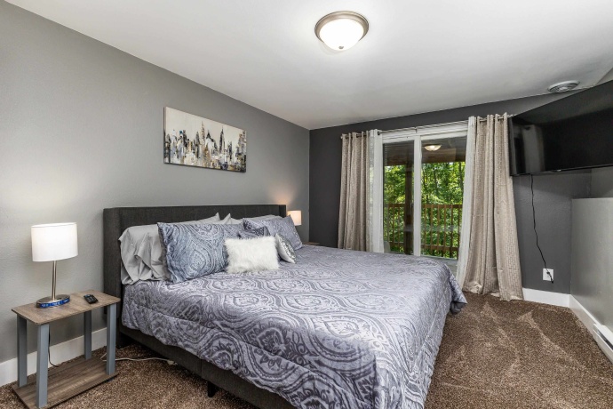 3 Briarwood, GALENA, Illinois 61036, 2 Bedrooms Bedrooms, ,1 BathroomBathrooms,House,For Sale,Briarwood,202505995