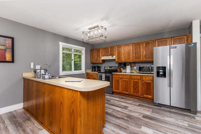 3 Briarwood, GALENA, Illinois 61036, 2 Bedrooms Bedrooms, ,1 BathroomBathrooms,House,For Sale,Briarwood,202505995