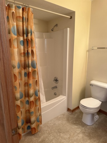 3127 Sandy Pointe, FREEPORT, Illinois 61032, 2 Bedrooms Bedrooms, ,2 BathroomsBathrooms,Condominium,For Sale,Sandy Pointe,202505996