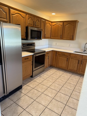 3127 Sandy Pointe, FREEPORT, Illinois 61032, 2 Bedrooms Bedrooms, ,2 BathroomsBathrooms,Condominium,For Sale,Sandy Pointe,202505996