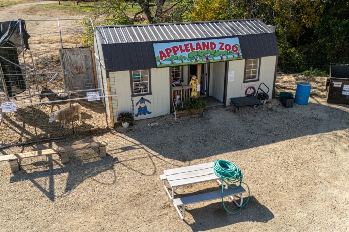 1706 Baileyville, FREEPORT, Illinois 61032, ,Business W/ Real Estate,For Sale,Baileyville,202505998