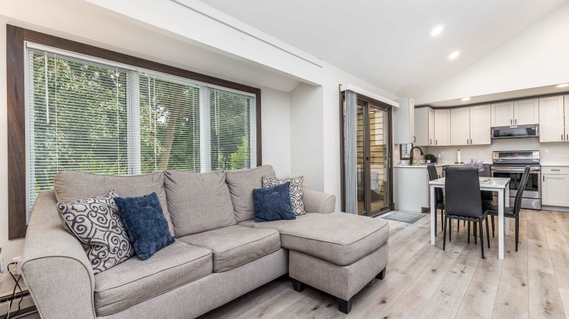 11 Farmstead, GALENA, Illinois 61036, 1 Bedroom Bedrooms, ,1 BathroomBathrooms,Condominium,For Sale,Farmstead,202506001