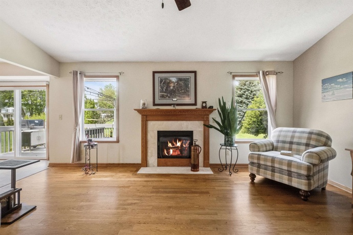 3810 Foxglove, WINNEBAGO, Illinois 61088, 3 Bedrooms Bedrooms, ,2 BathroomsBathrooms,House,For Sale,Foxglove,202504232