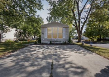 579 Park, BELVIDERE, Illinois 61008, 2 Bedrooms Bedrooms, ,1 BathroomBathrooms,House,For Sale,Park,202506015