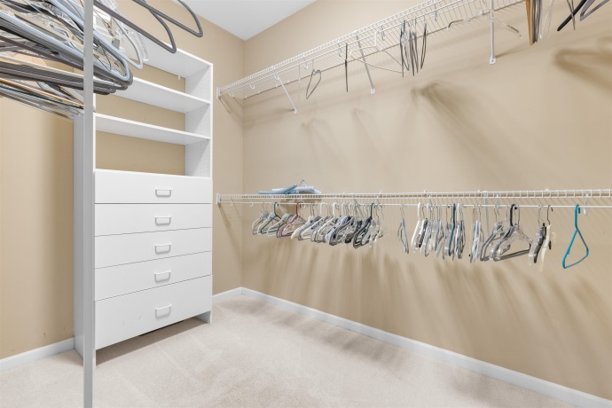 2846 COTSWOLD, ROCKFORD, Illinois 61114, 3 Bedrooms Bedrooms, ,4 BathroomsBathrooms,House,For Sale,COTSWOLD,202506049