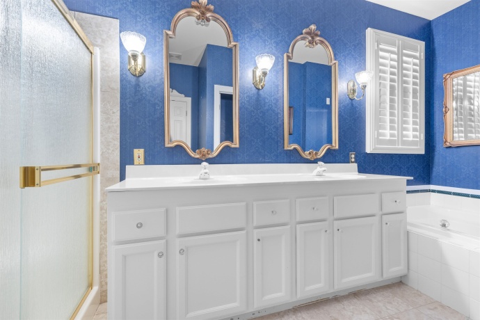 2846 COTSWOLD, ROCKFORD, Illinois 61114, 3 Bedrooms Bedrooms, ,4 BathroomsBathrooms,House,For Sale,COTSWOLD,202506049