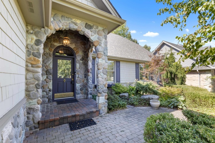 2846 COTSWOLD, ROCKFORD, Illinois 61114, 3 Bedrooms Bedrooms, ,4 BathroomsBathrooms,House,For Sale,COTSWOLD,202506049