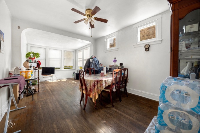 7227 DAMEN, CHICAGO, Illinois 60645, ,2 Units,For Sale,DAMEN,202506061