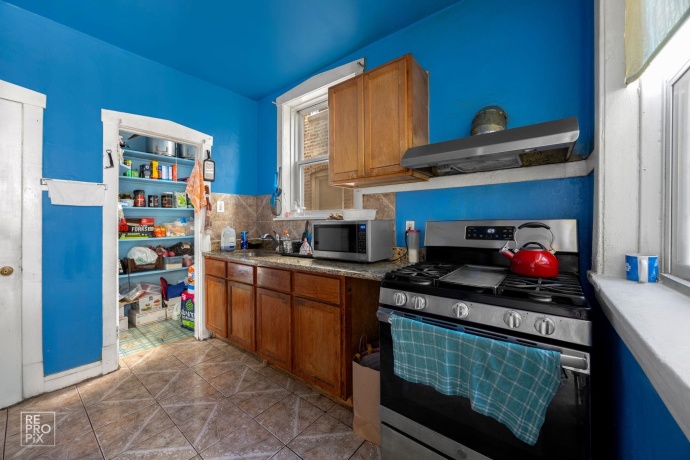 7227 DAMEN, CHICAGO, Illinois 60645, ,2 Units,For Sale,DAMEN,202506061