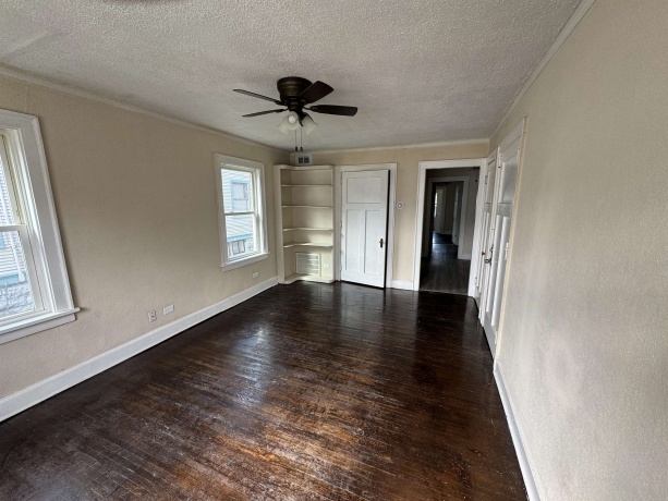 1124 Main, ROCKFORD, Illinois 61103, ,3 - 4 Units,For Sale,Main,202506079