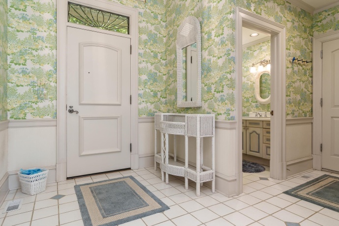 1637 Coachman, ROCKFORD, Illinois 61107, 4 Bedrooms Bedrooms, ,4 BathroomsBathrooms,House,For Sale,Coachman,202506084