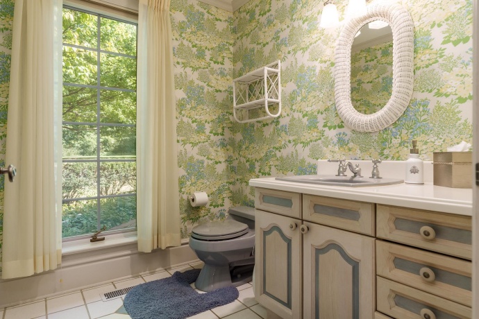 1637 Coachman, ROCKFORD, Illinois 61107, 4 Bedrooms Bedrooms, ,4 BathroomsBathrooms,House,For Sale,Coachman,202506084