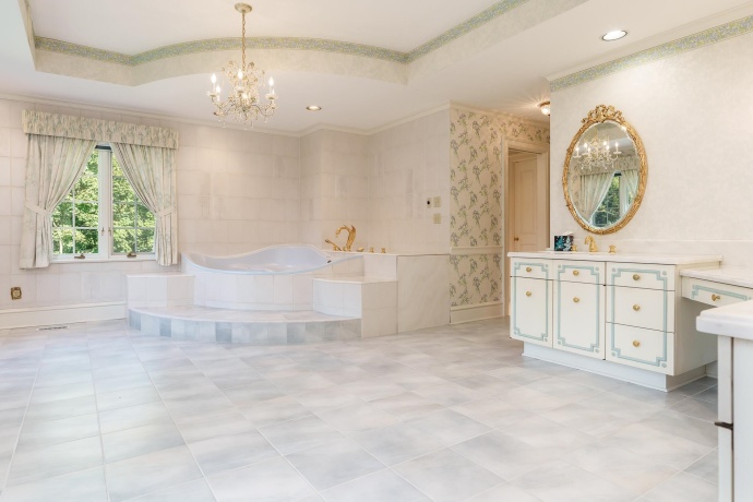 1637 Coachman, ROCKFORD, Illinois 61107, 4 Bedrooms Bedrooms, ,4 BathroomsBathrooms,House,For Sale,Coachman,202506084