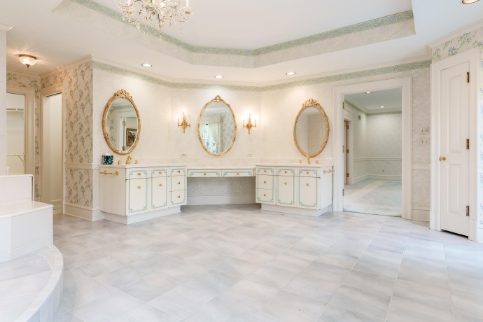 1637 Coachman, ROCKFORD, Illinois 61107, 4 Bedrooms Bedrooms, ,4 BathroomsBathrooms,House,For Sale,Coachman,202506084