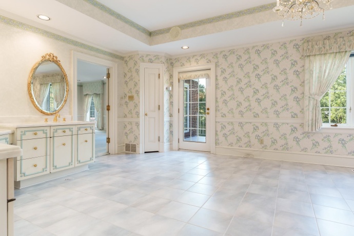 1637 Coachman, ROCKFORD, Illinois 61107, 4 Bedrooms Bedrooms, ,4 BathroomsBathrooms,House,For Sale,Coachman,202506084