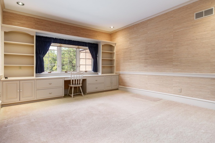 1637 Coachman, ROCKFORD, Illinois 61107, 4 Bedrooms Bedrooms, ,4 BathroomsBathrooms,House,For Sale,Coachman,202506084