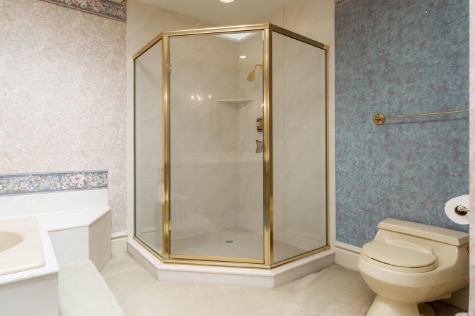 1637 Coachman, ROCKFORD, Illinois 61107, 4 Bedrooms Bedrooms, ,4 BathroomsBathrooms,House,For Sale,Coachman,202506084